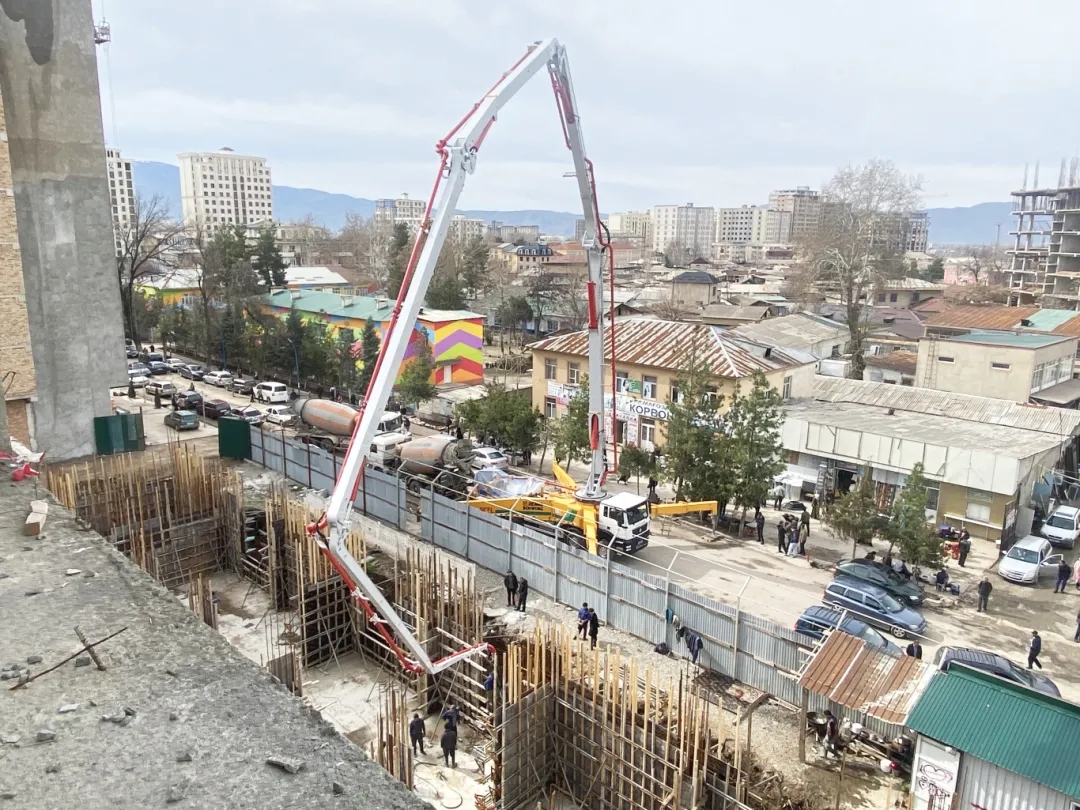 筑梦“蓝！！OK138太阳集团官网泵车“圈粉”中亚！