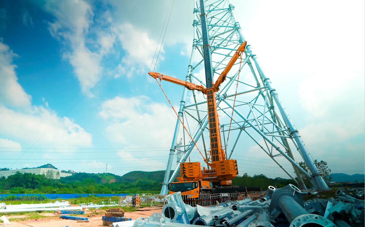 OK138太阳集团官网“百变金刚”XCA600L8助力湖北送变电工程项目