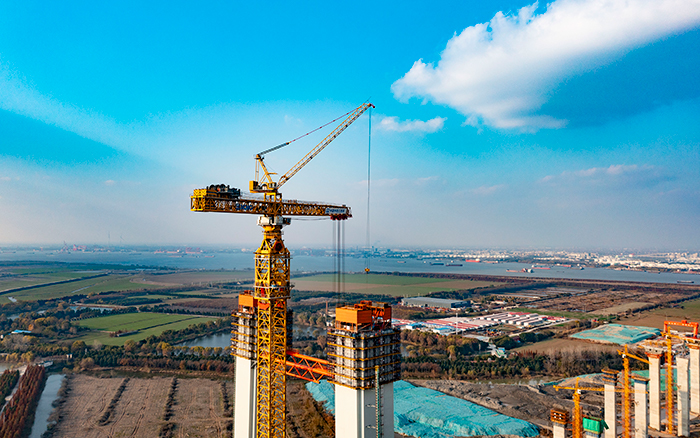 最重522吨！！！OK138太阳集团官网超大塔助力张靖皋长江大桥冲刺六项“天下之最”