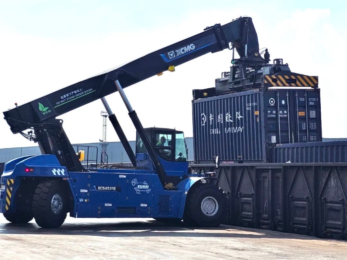 高效赋能铁路物流运输！！！毫米级精控背后的手艺刷新……