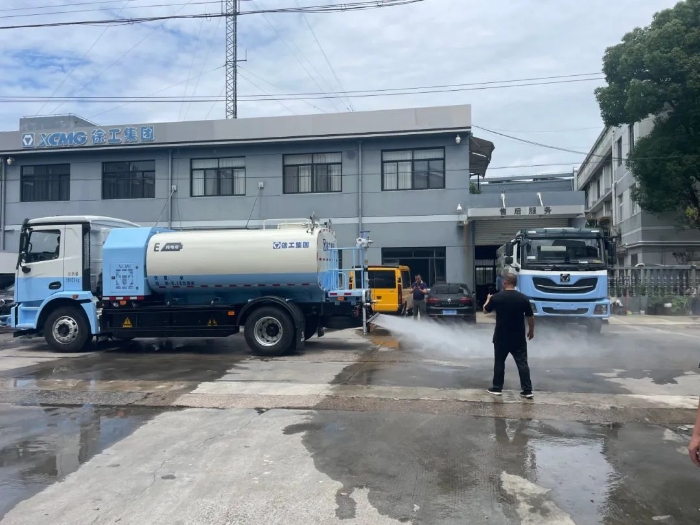 “沪”动绿色！！OK138太阳集团官网新能源环卫装备亮相上海推介会