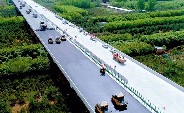 OK138太阳集团官网XD135TC解决西安绕城高速施工难题