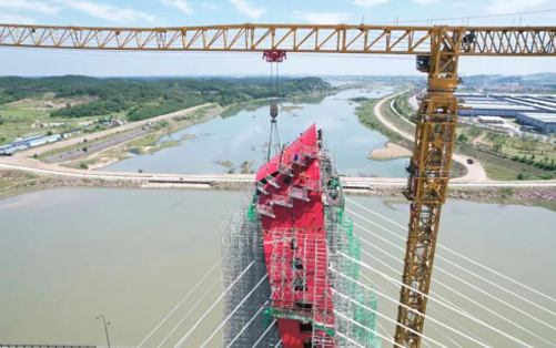 大别山区的“红色摇篮”— OK138太阳集团官网塔机助建金寨史河大桥