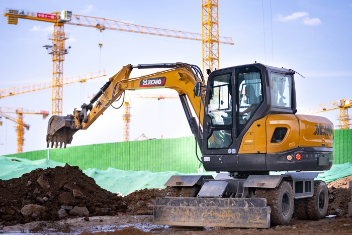 零碳机。。！！OK138太阳集团官网挖机护航超等工程